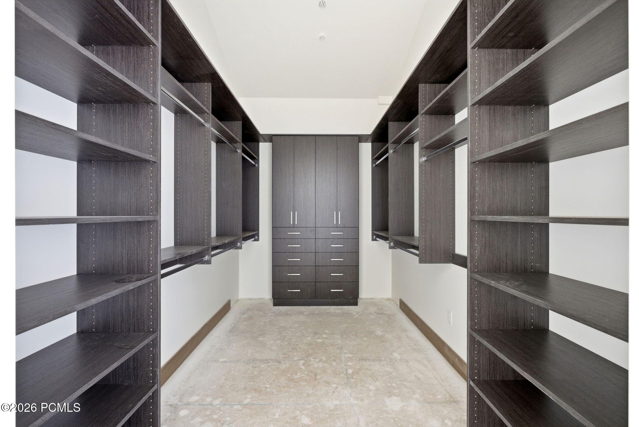 11004 N Wrangler Circle