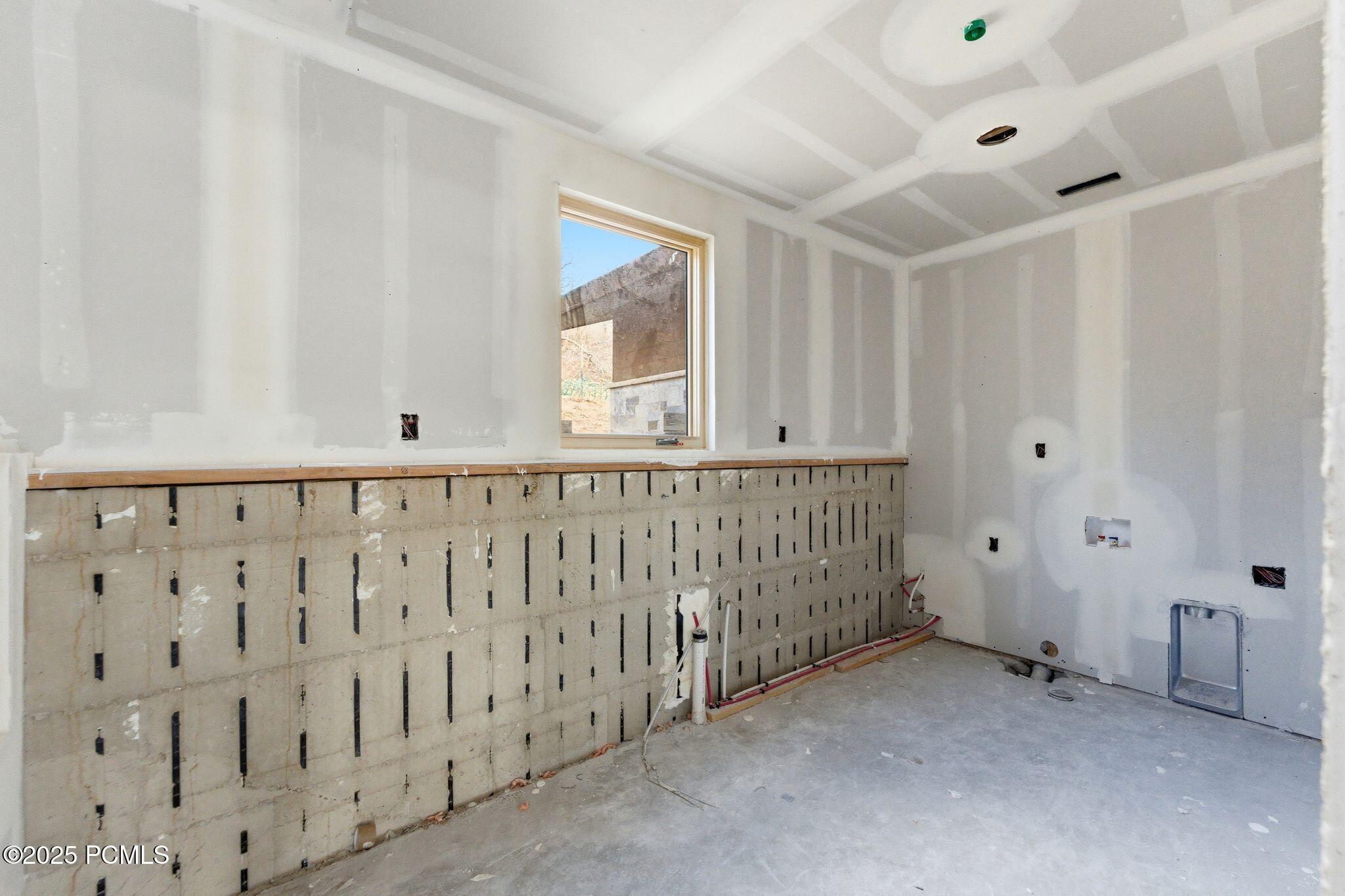 11004 N Wrangler Circle