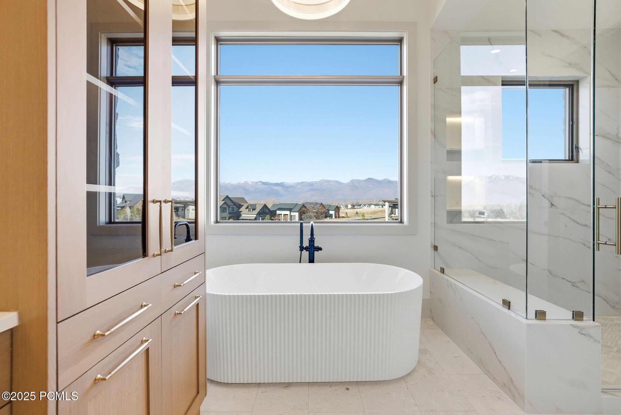 197 N Abajo Peak Way