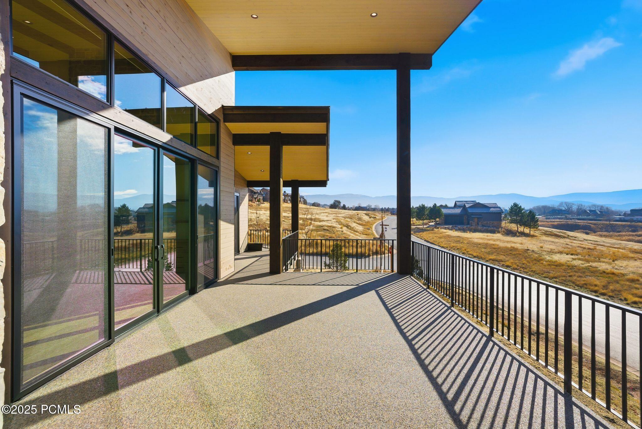 197 N Abajo Peak Way