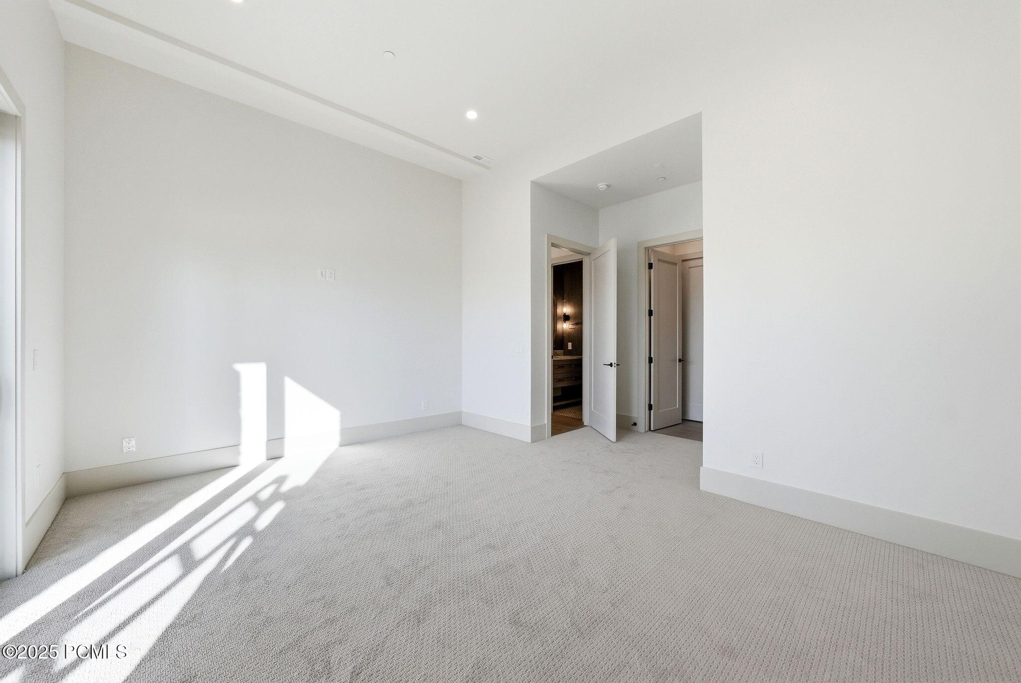 197 N Abajo Peak Way