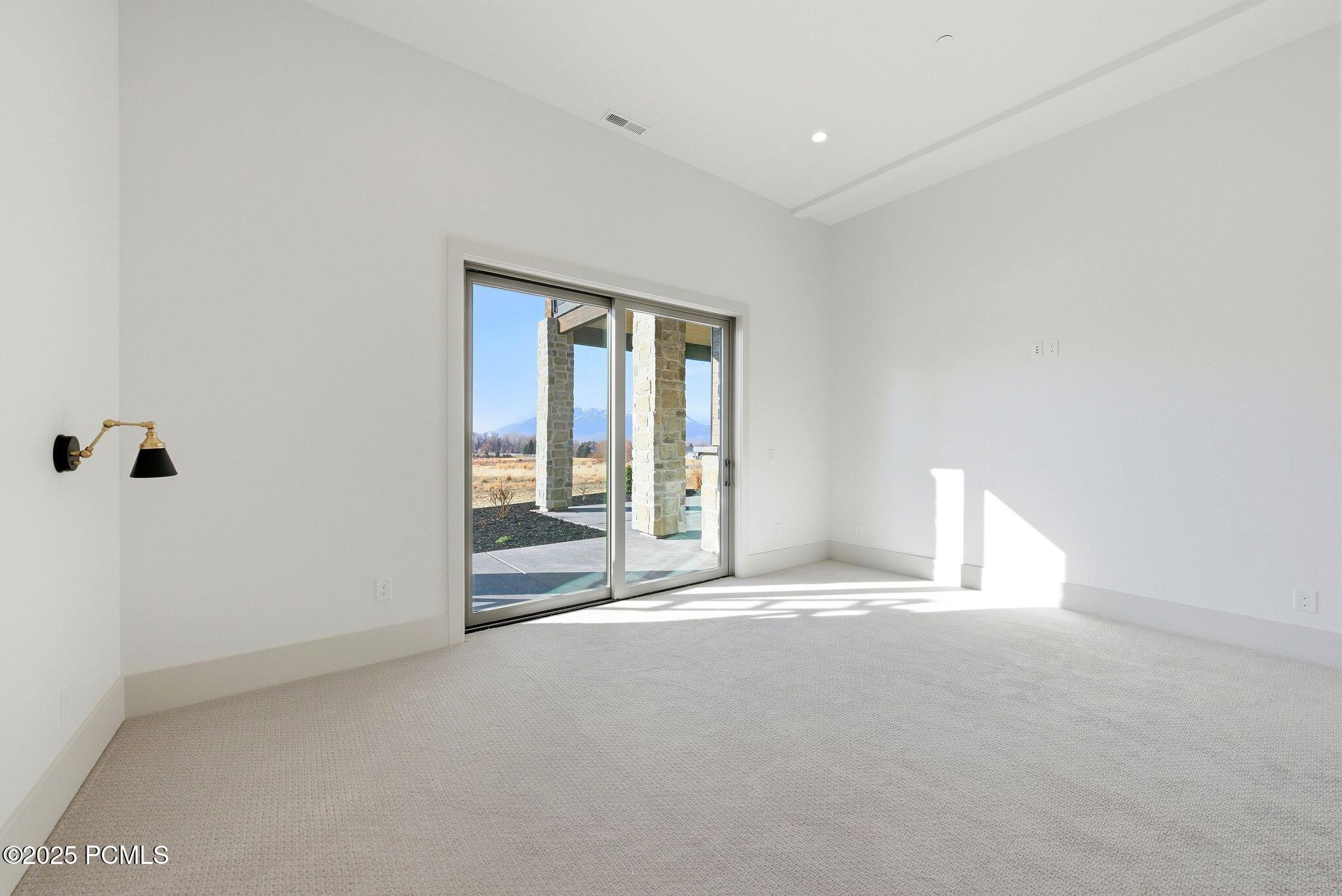 197 N Abajo Peak Way