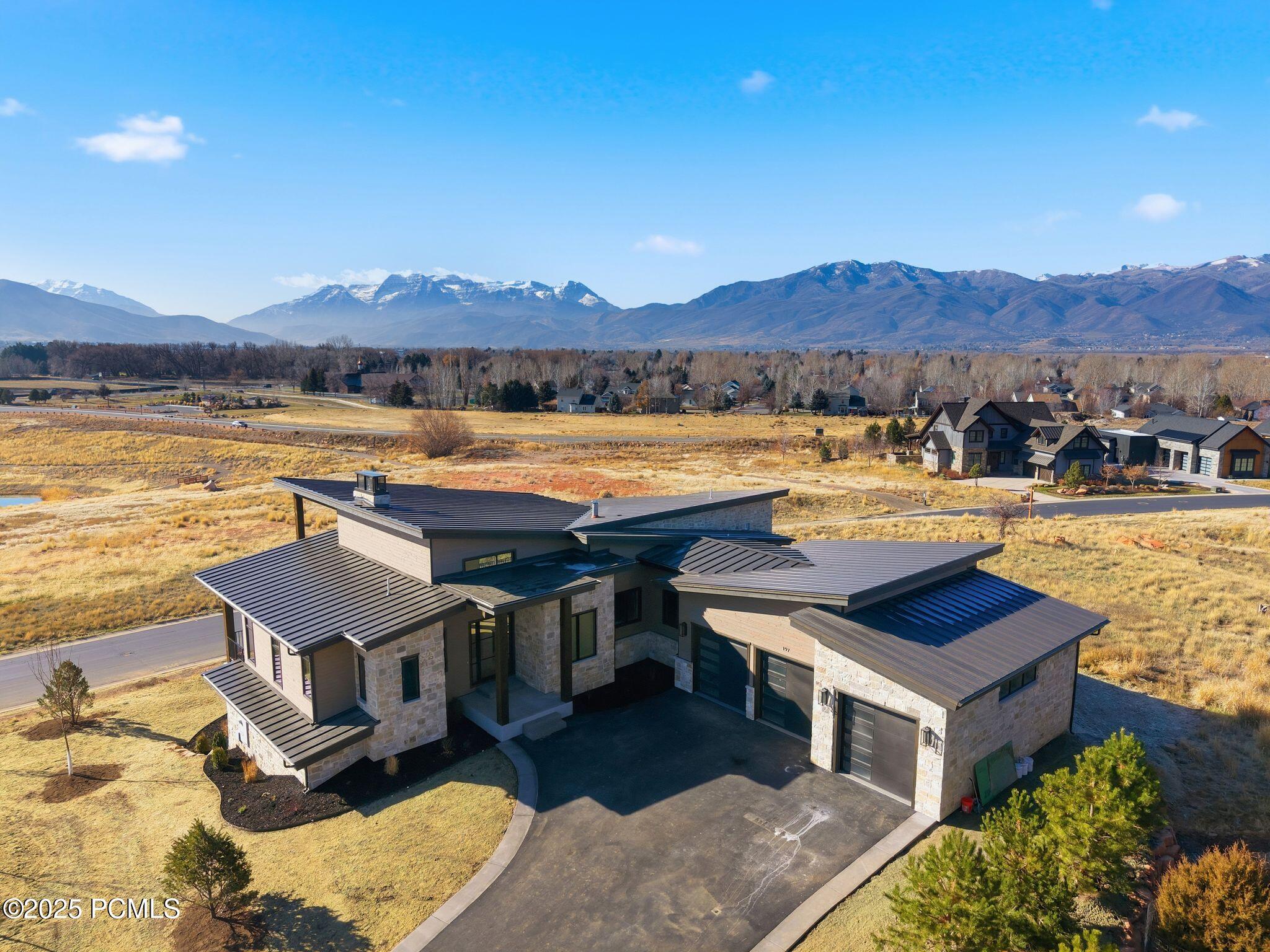 197 N Abajo Peak Way