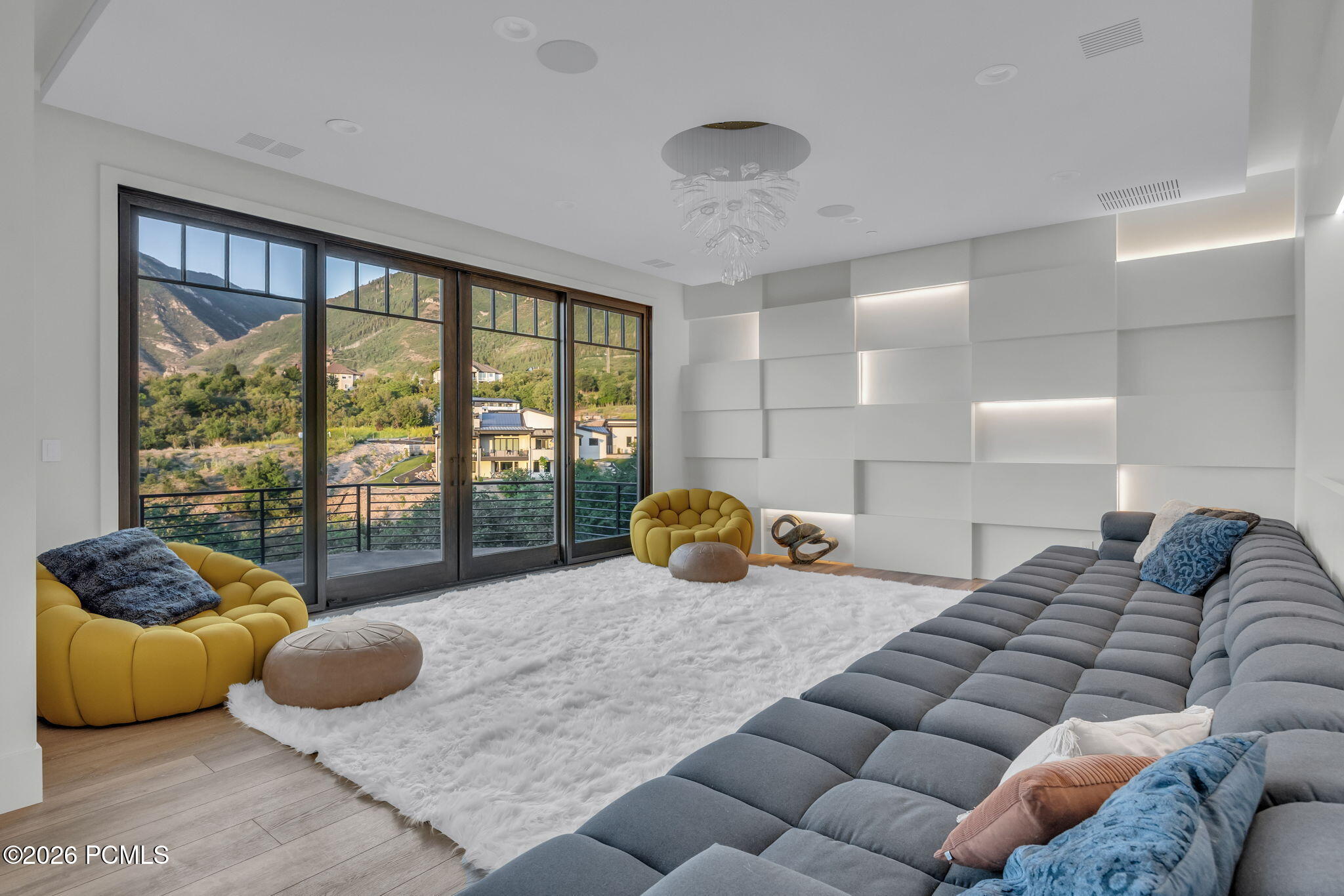 867 S Summit Creek Drive