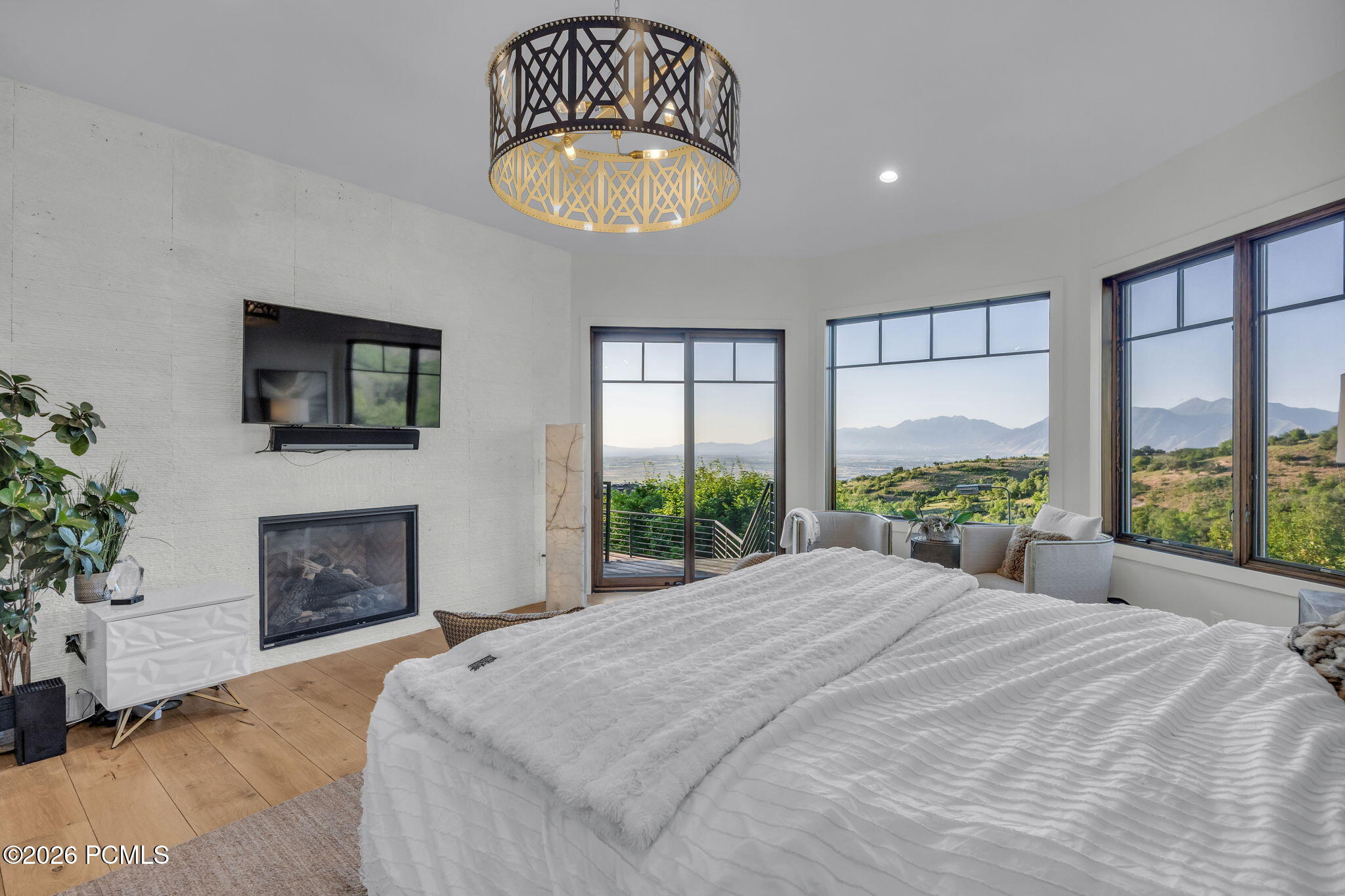 867 S Summit Creek Drive