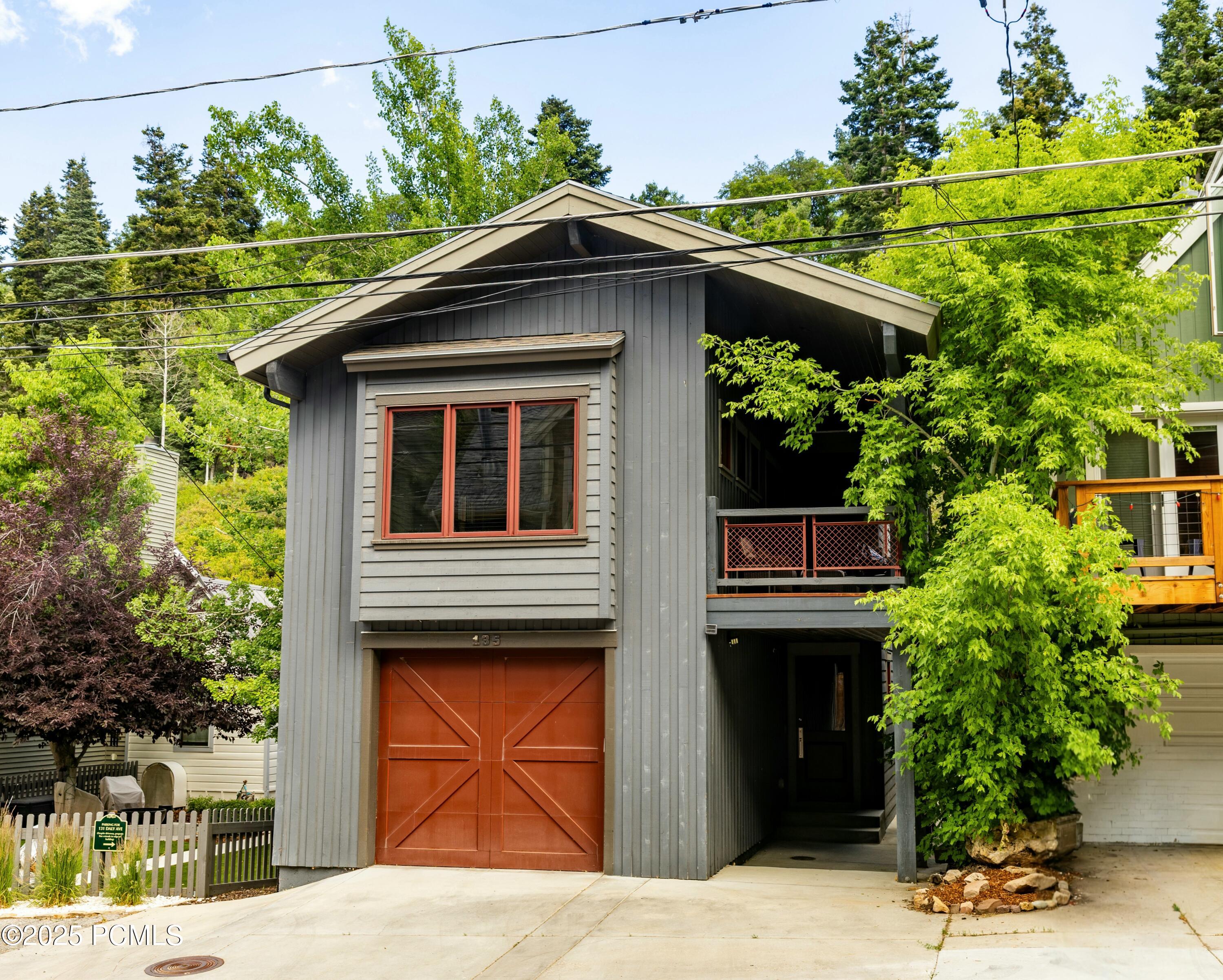 135 Daly Avenue