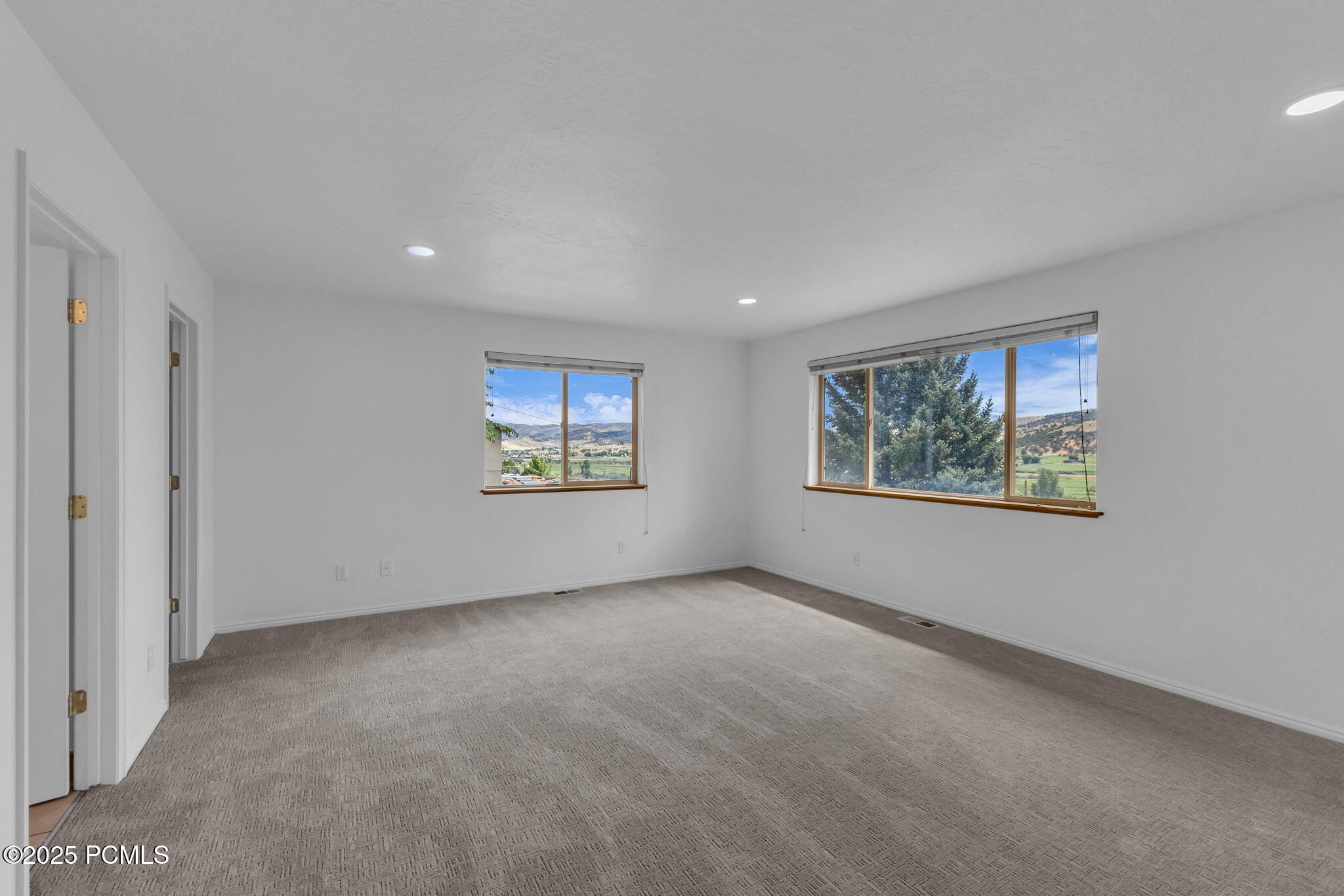 874 S West Hoytsville Road