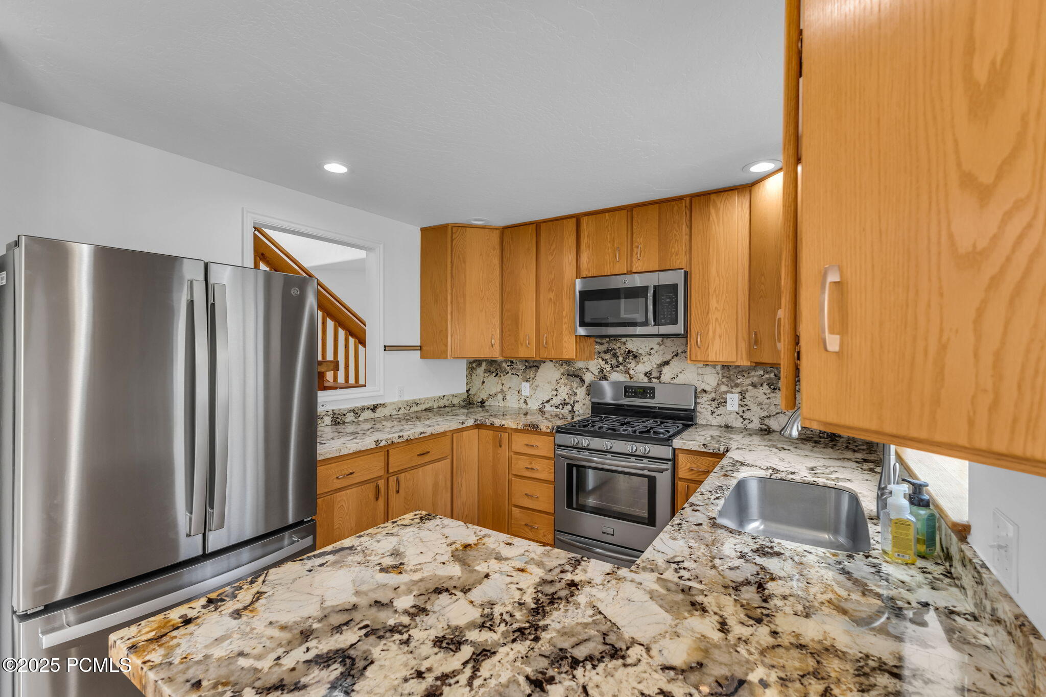 874 S West Hoytsville Road