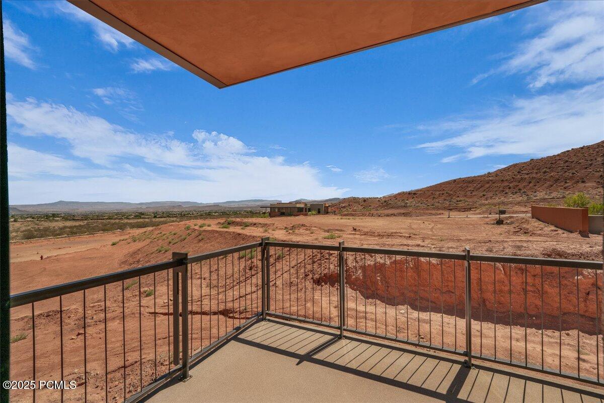 784 N Sanctuary Place