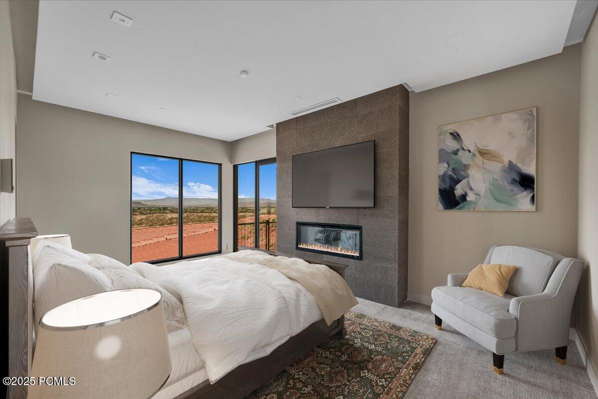 784 N Sanctuary Place