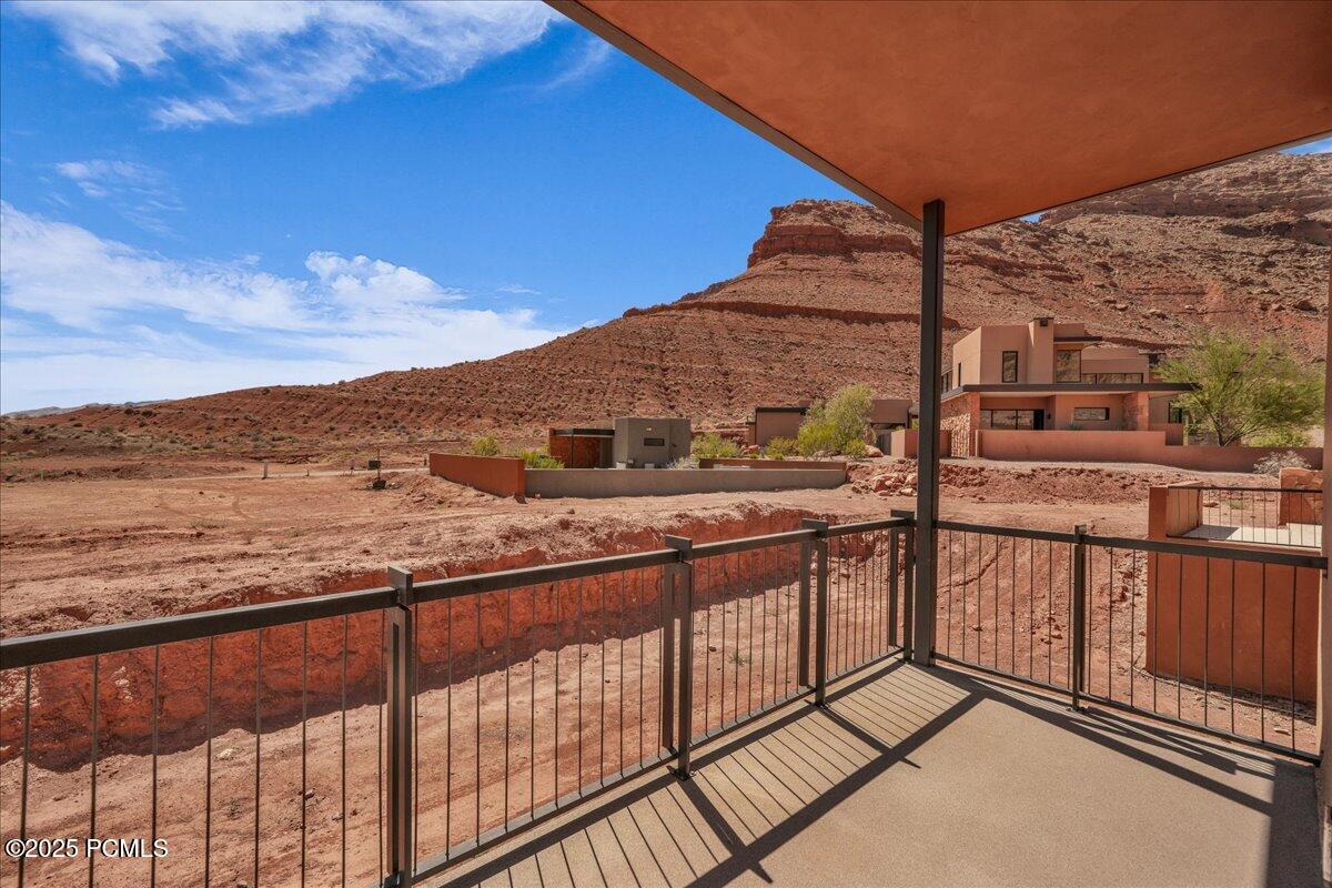 784 N Sanctuary Place