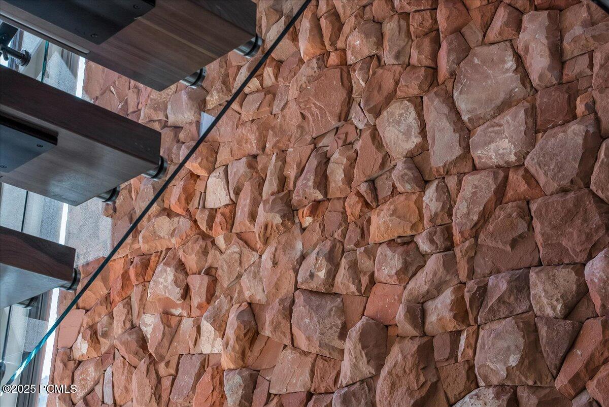 784 N Sanctuary Place