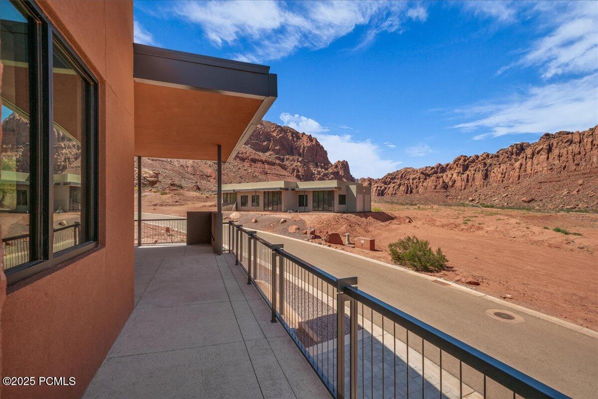 784 N Sanctuary Place