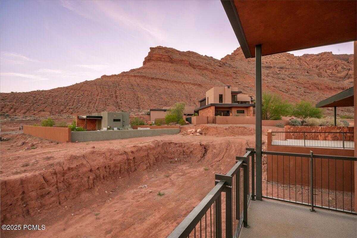 784 N Sanctuary Place