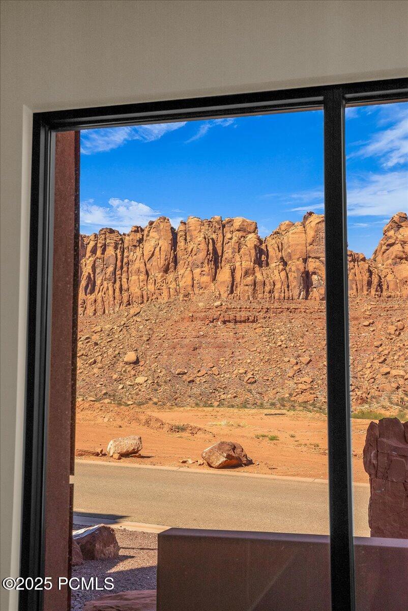 784 N Sanctuary Place