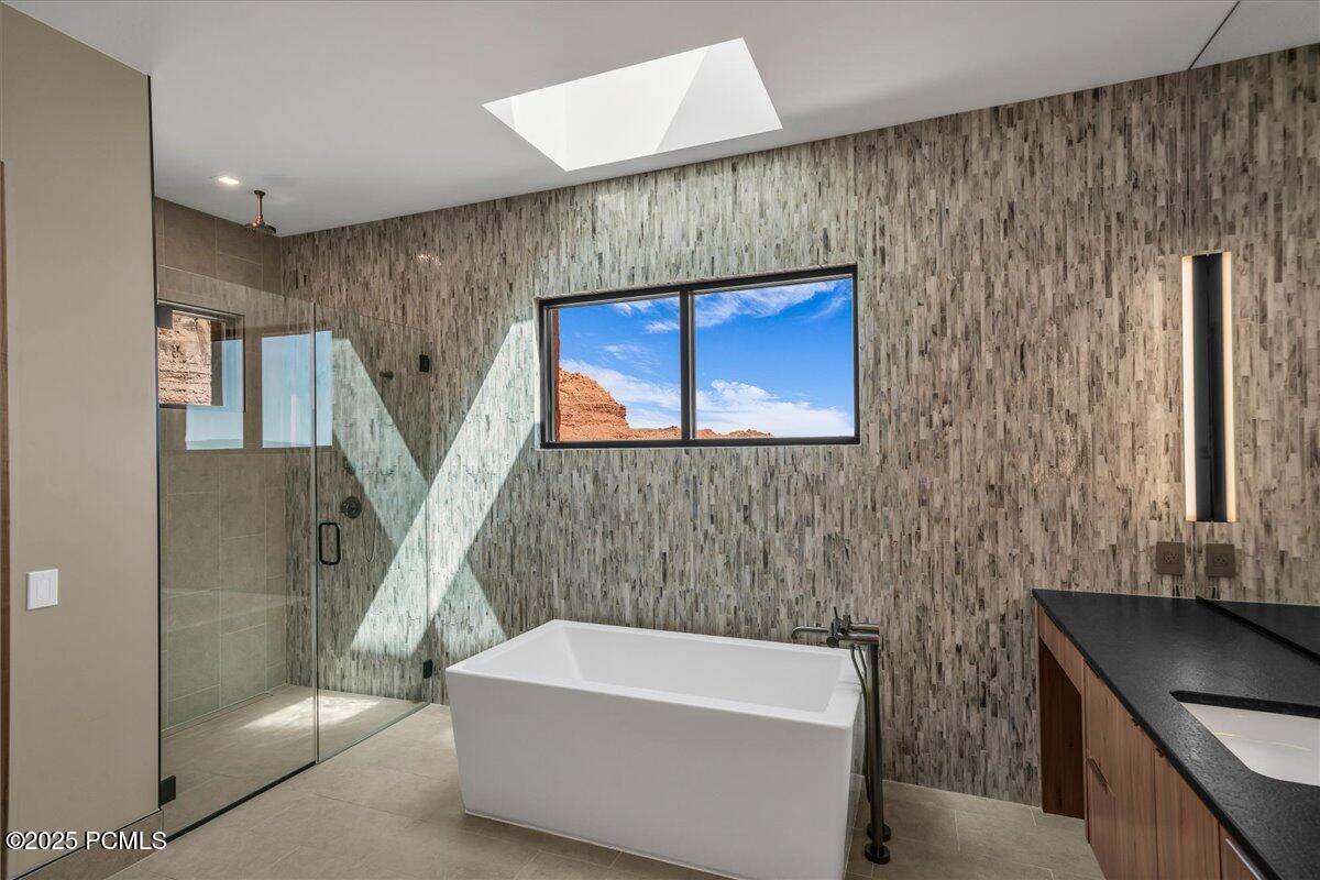 784 N Sanctuary Place