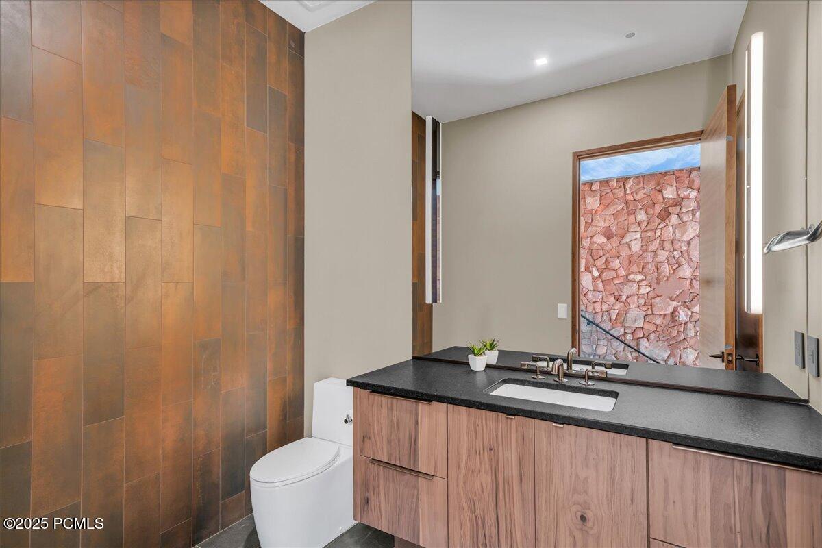 784 N Sanctuary Place