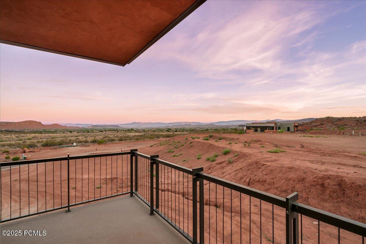 784 N Sanctuary Place