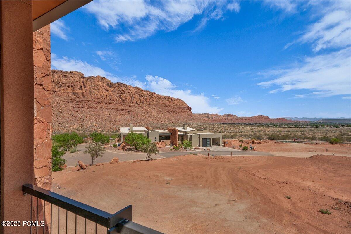 784 N Sanctuary Place