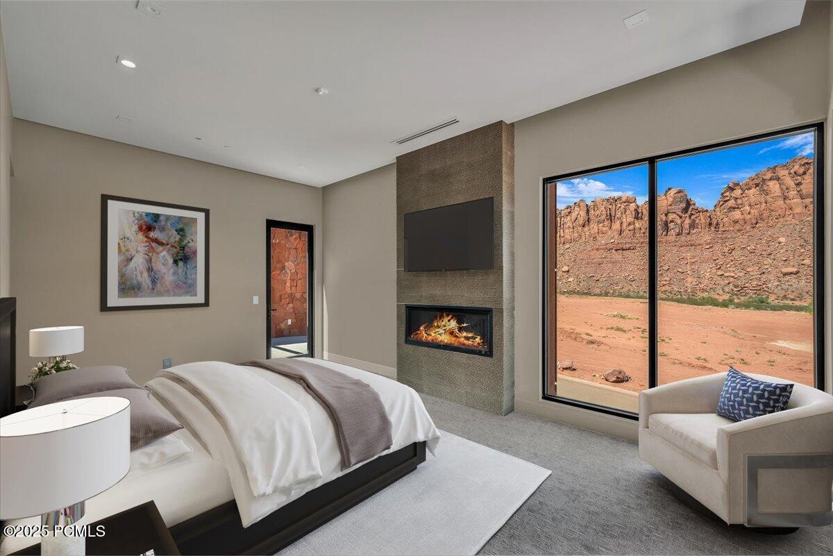 784 N Sanctuary Place