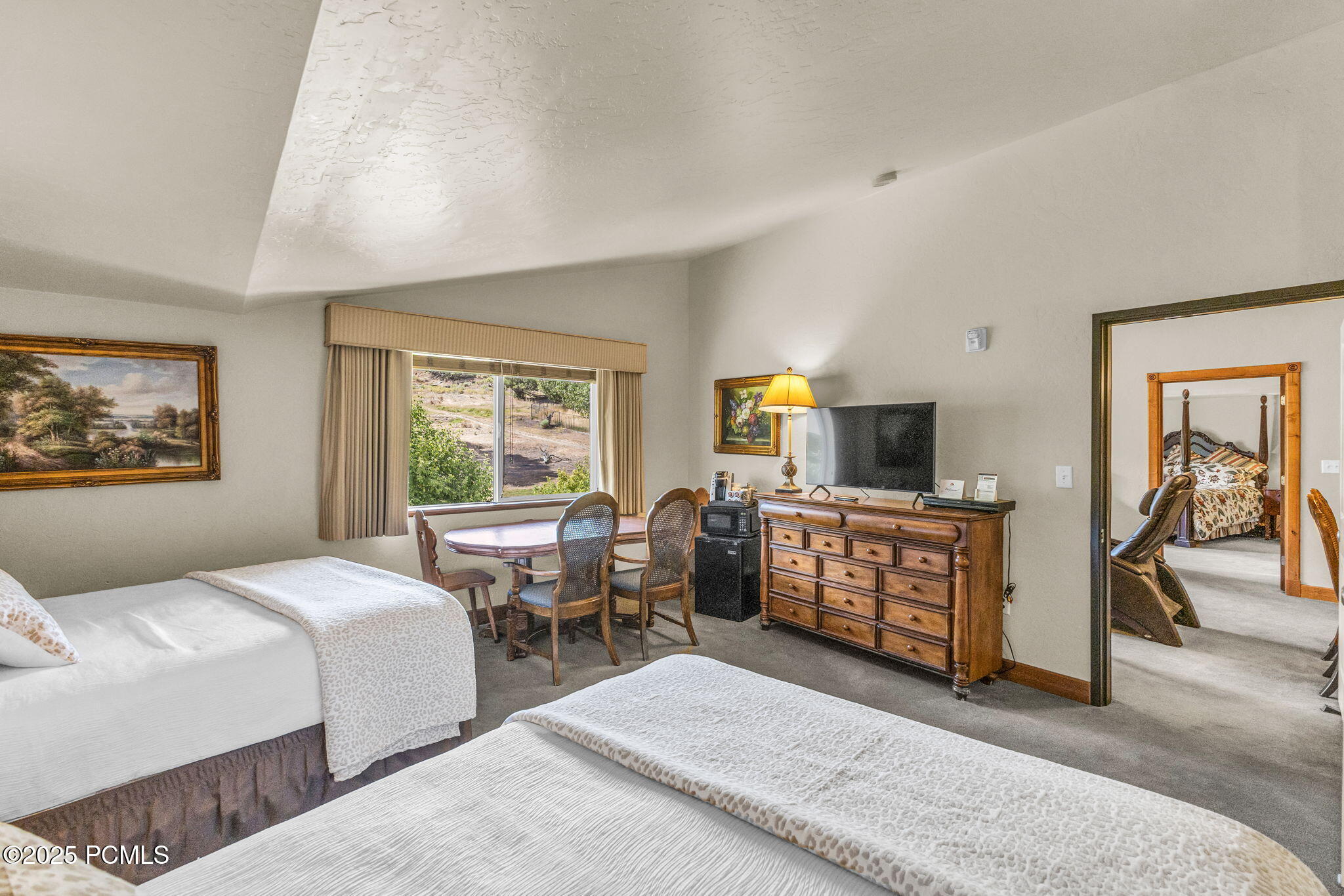 840 W Bigler Lane, 3019