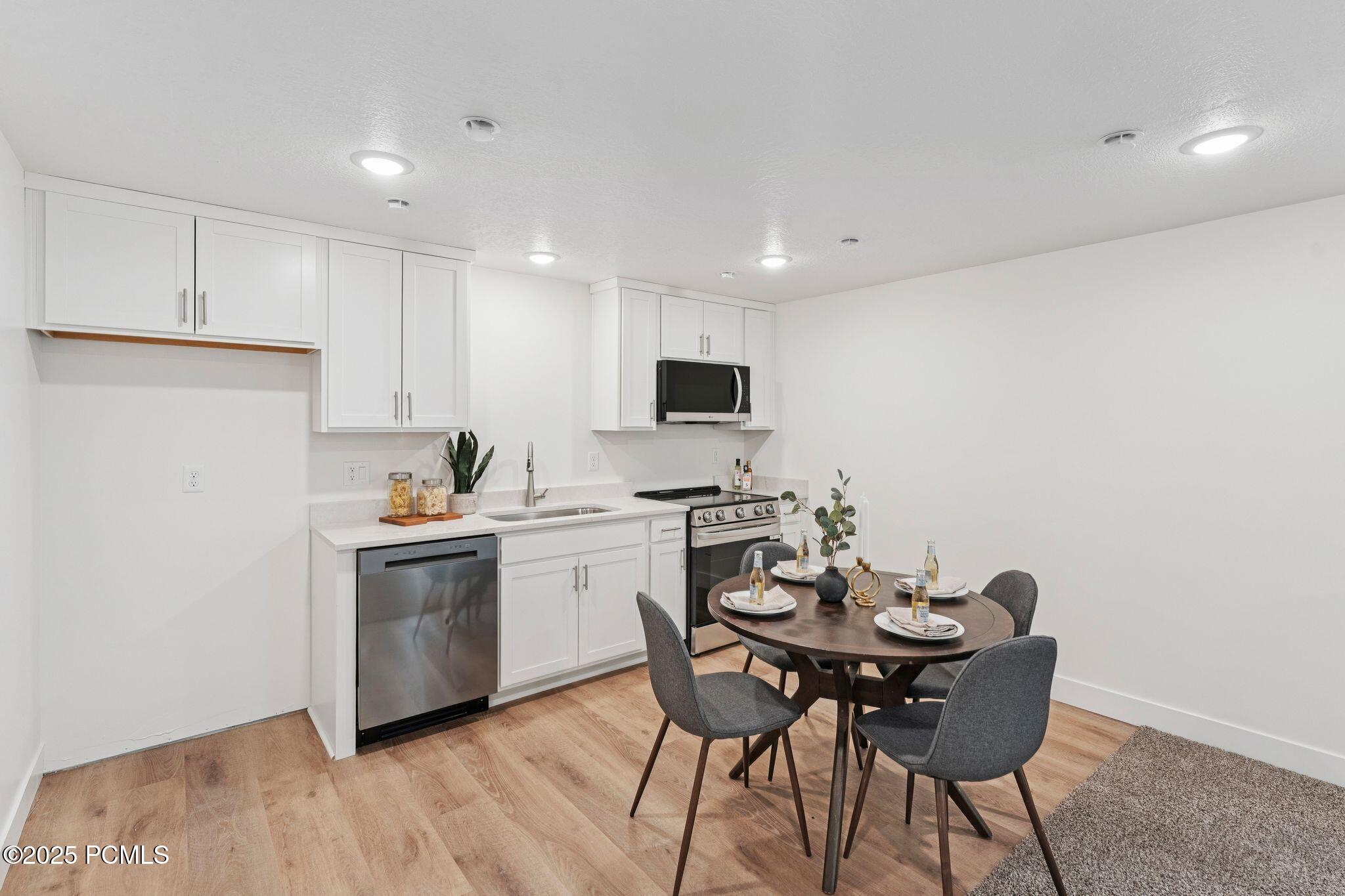 7075 Woods Rose Drive