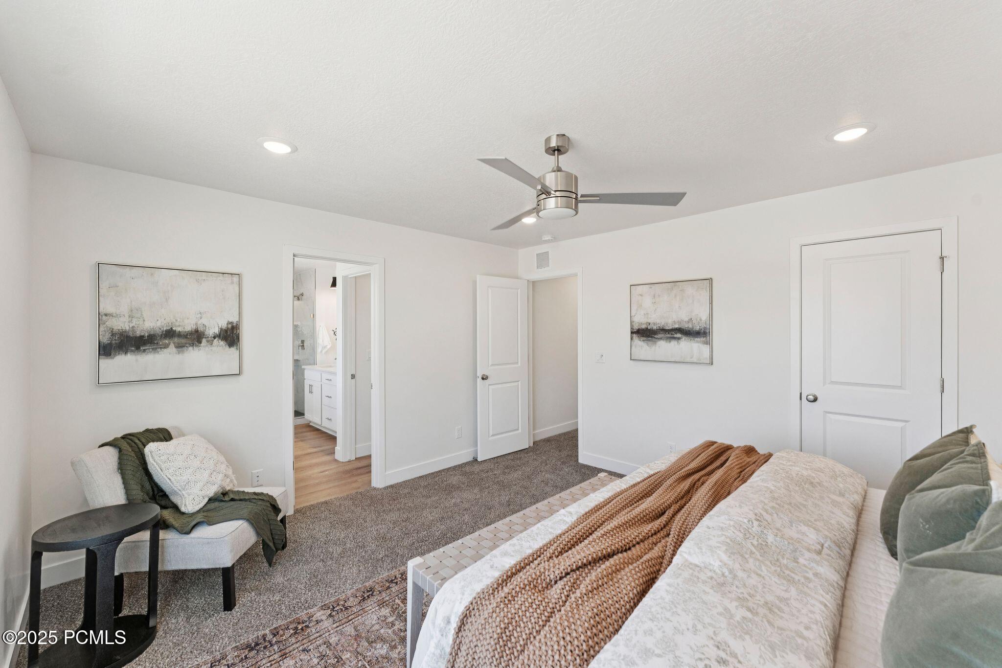 7075 Woods Rose Drive