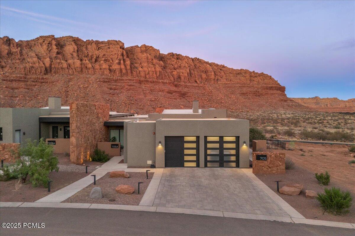 705 N Sanctuary Place