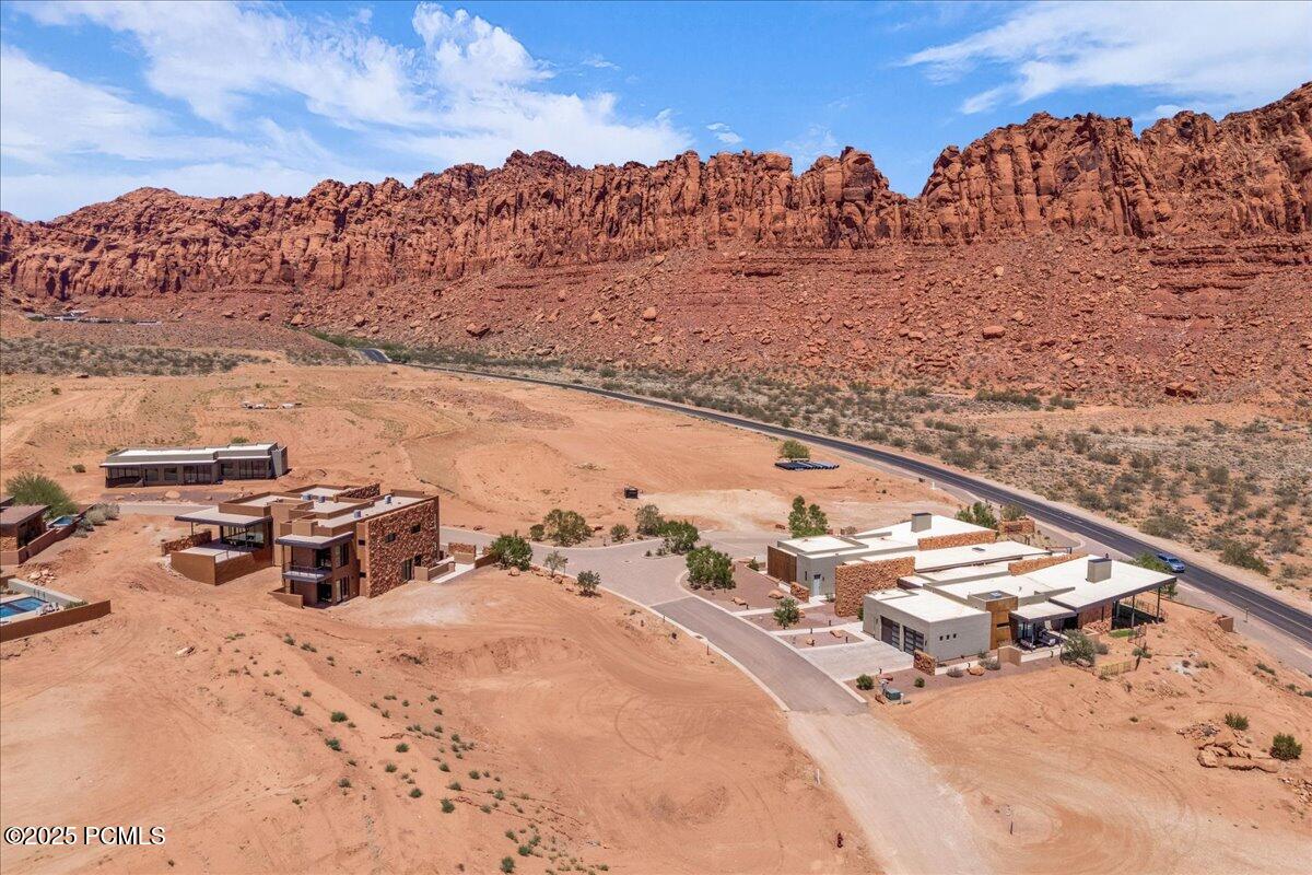 705 N Sanctuary Place