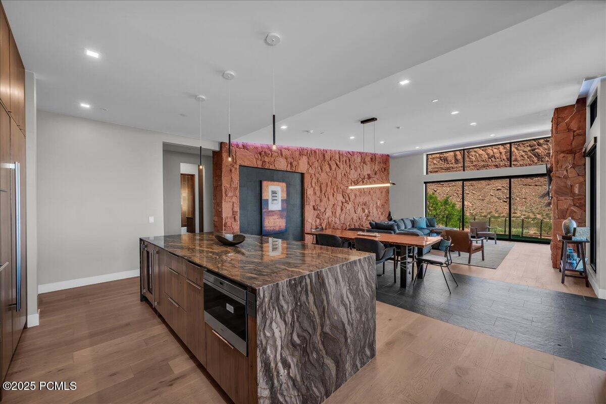 705 N Sanctuary Place