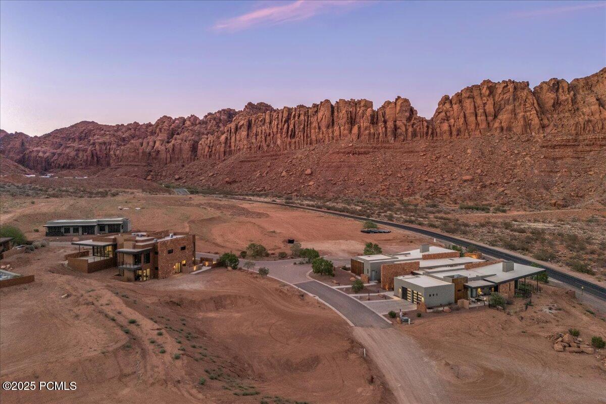 705 N Sanctuary Place