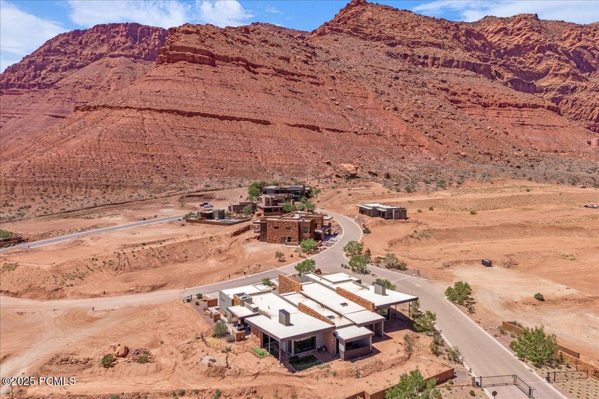 705 N Sanctuary Place