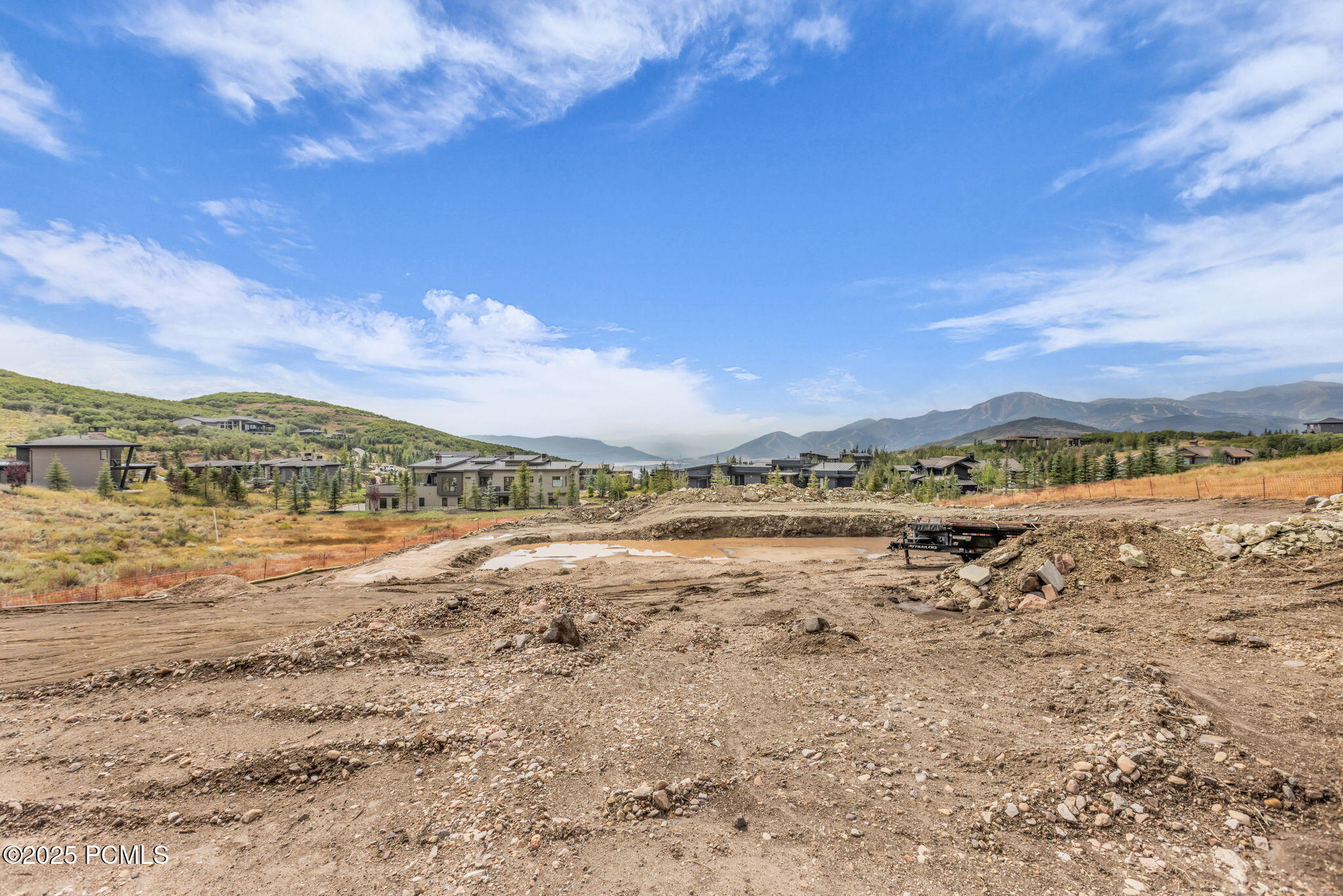 203 W Peace Tree Trail