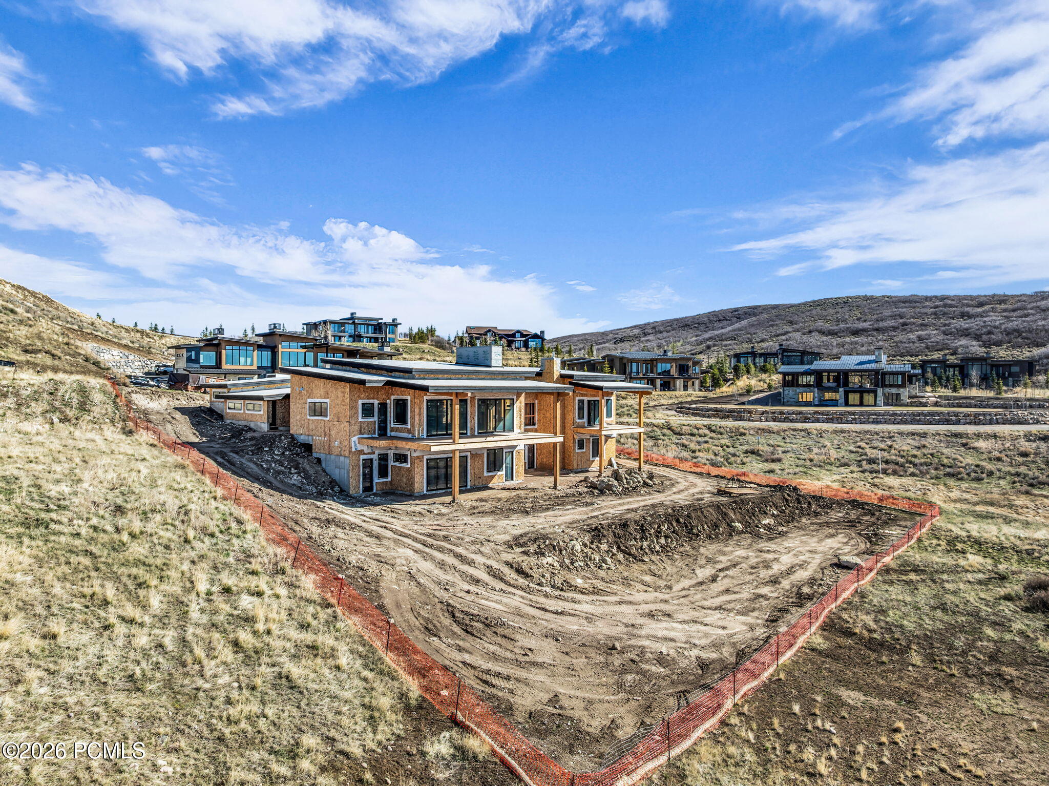 203 W Peace Tree Trail