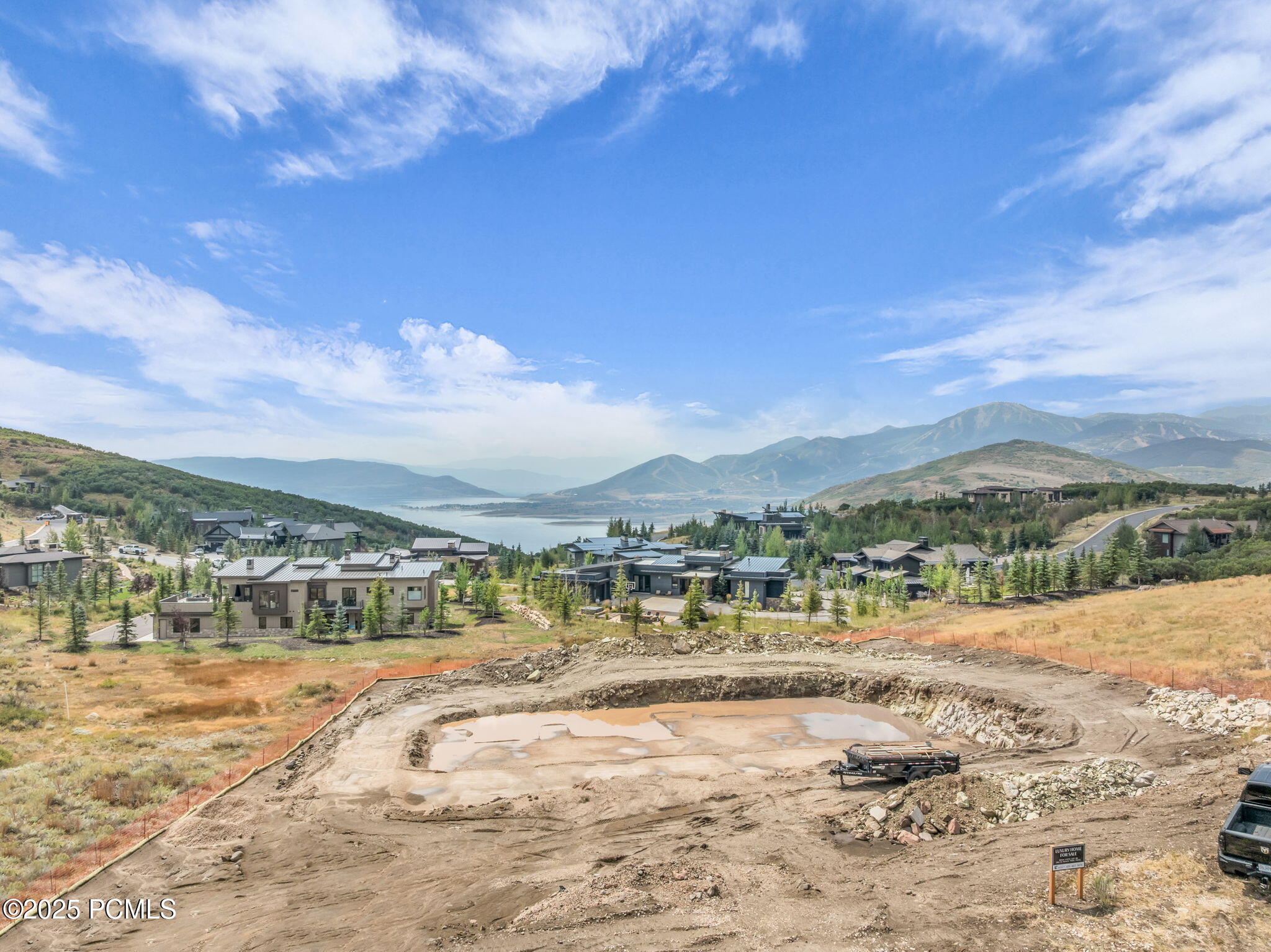 203 W Peace Tree Trail