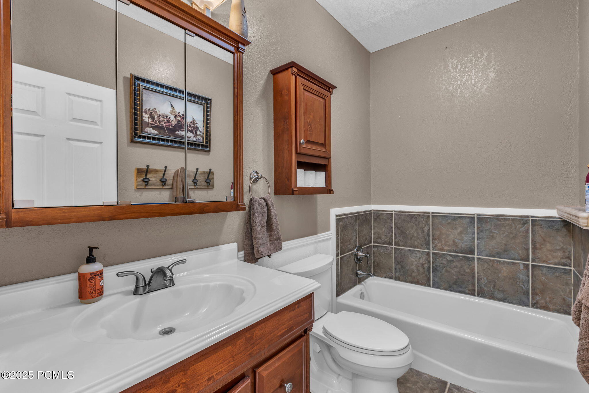 896 E Chalk Creek Road