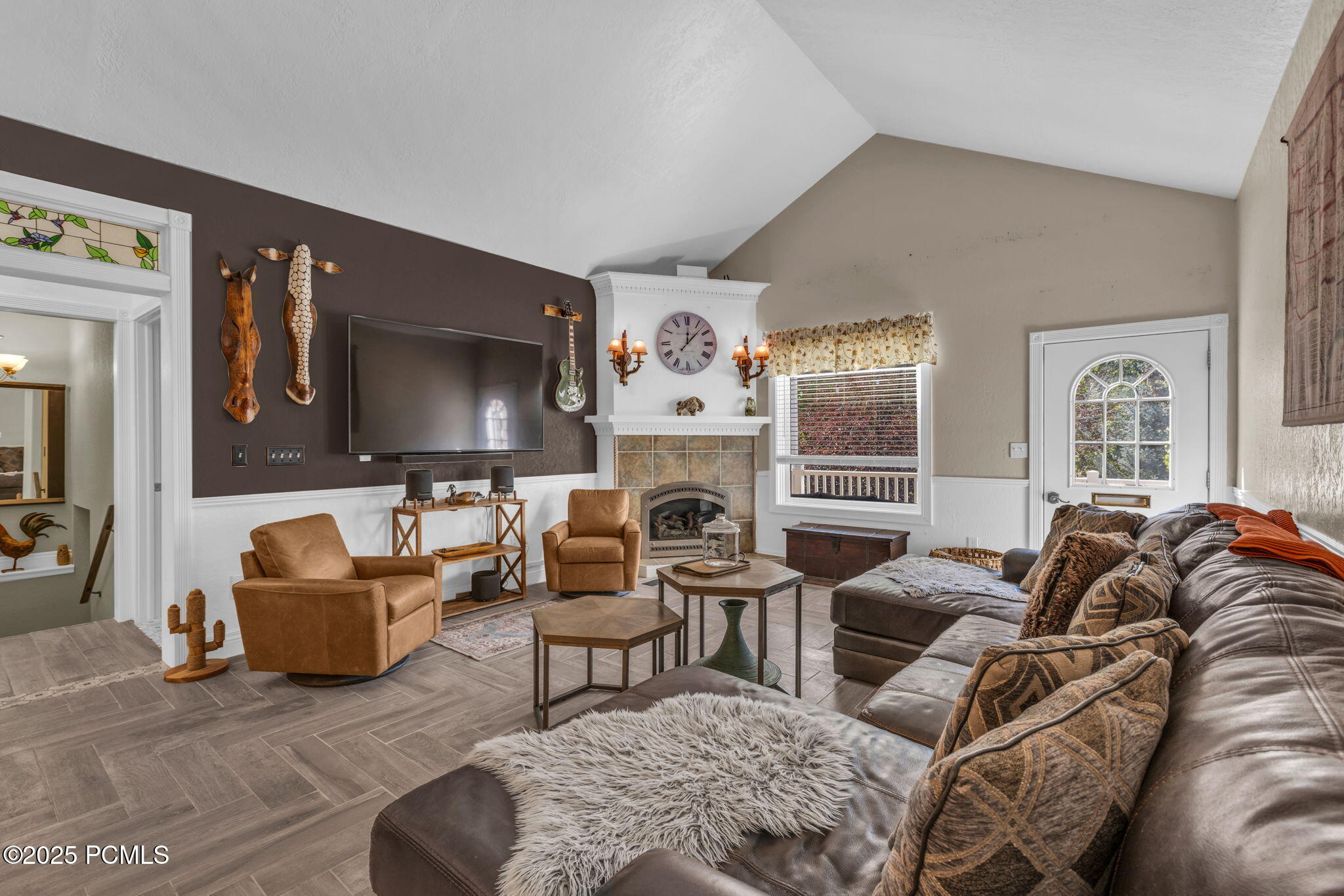 896 E Chalk Creek Road