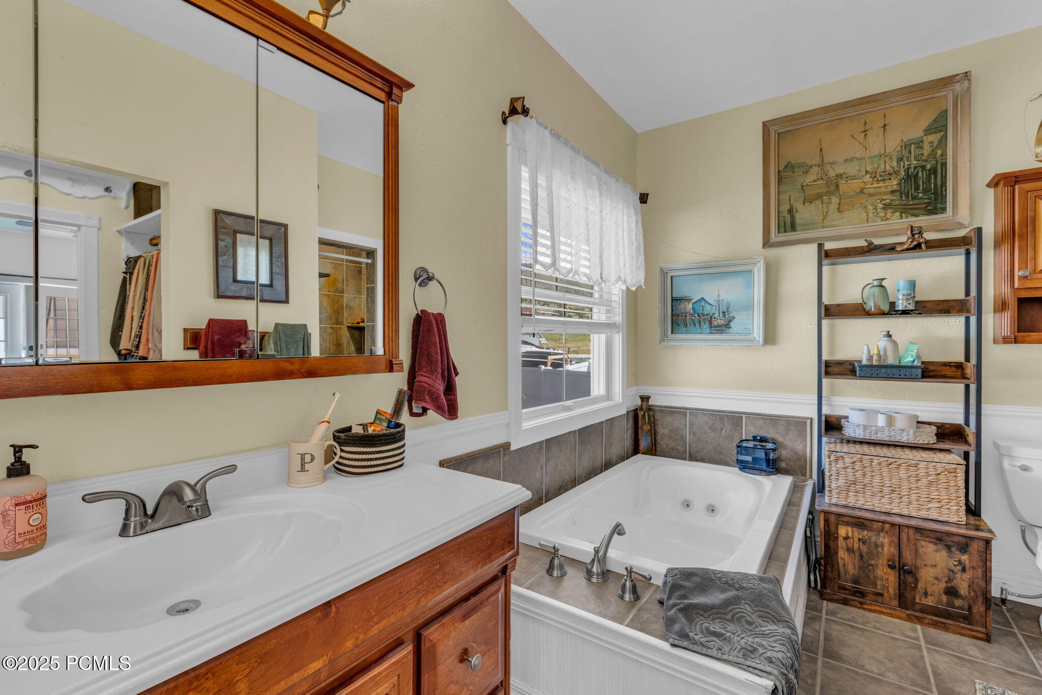 896 E Chalk Creek Road