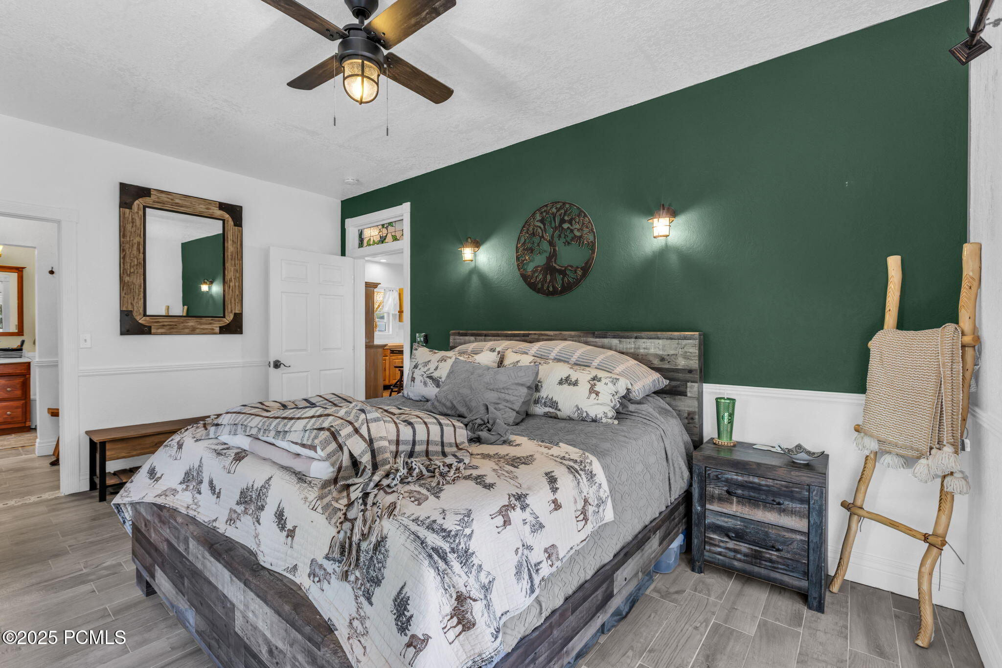 896 E Chalk Creek Road