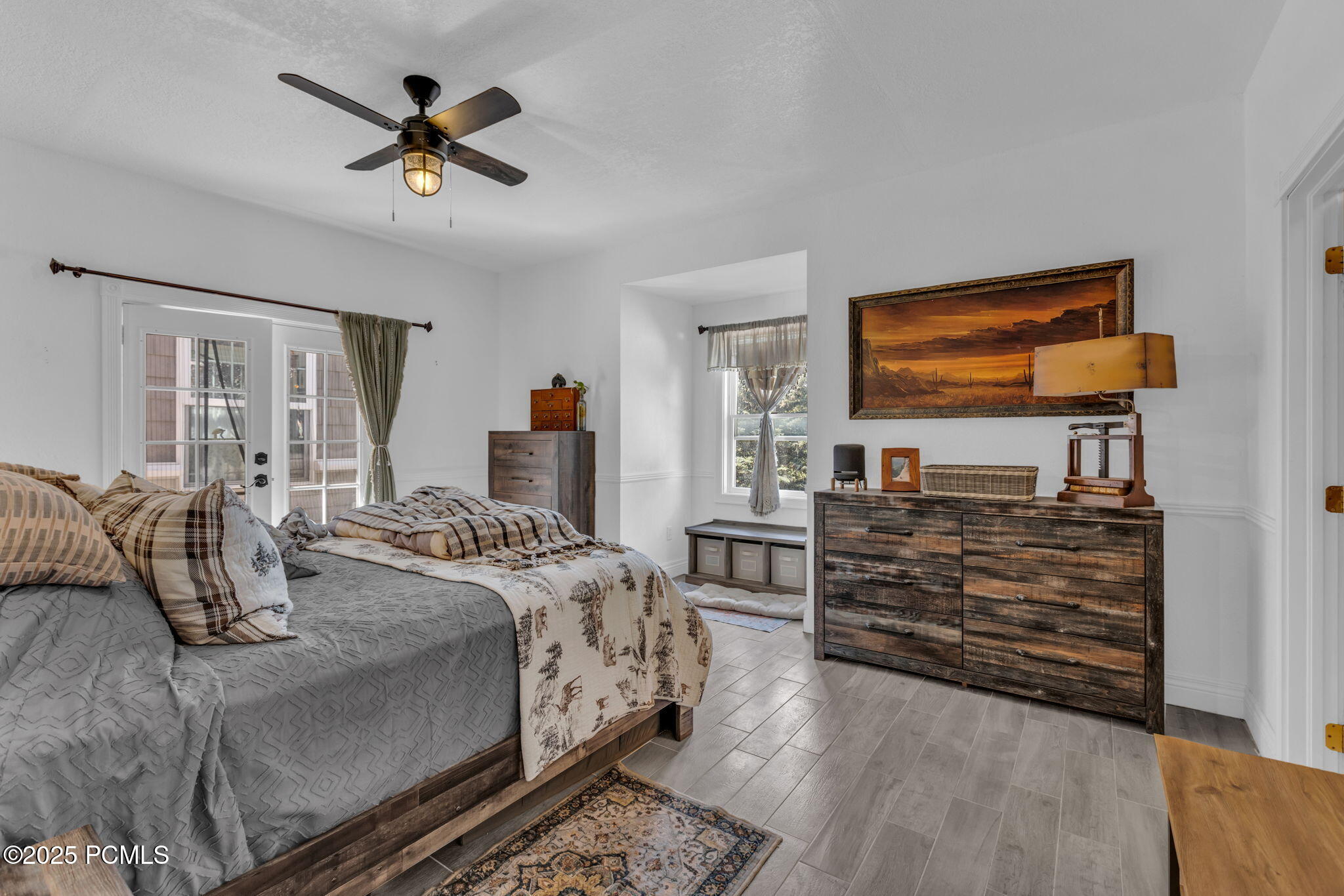 896 E Chalk Creek Road