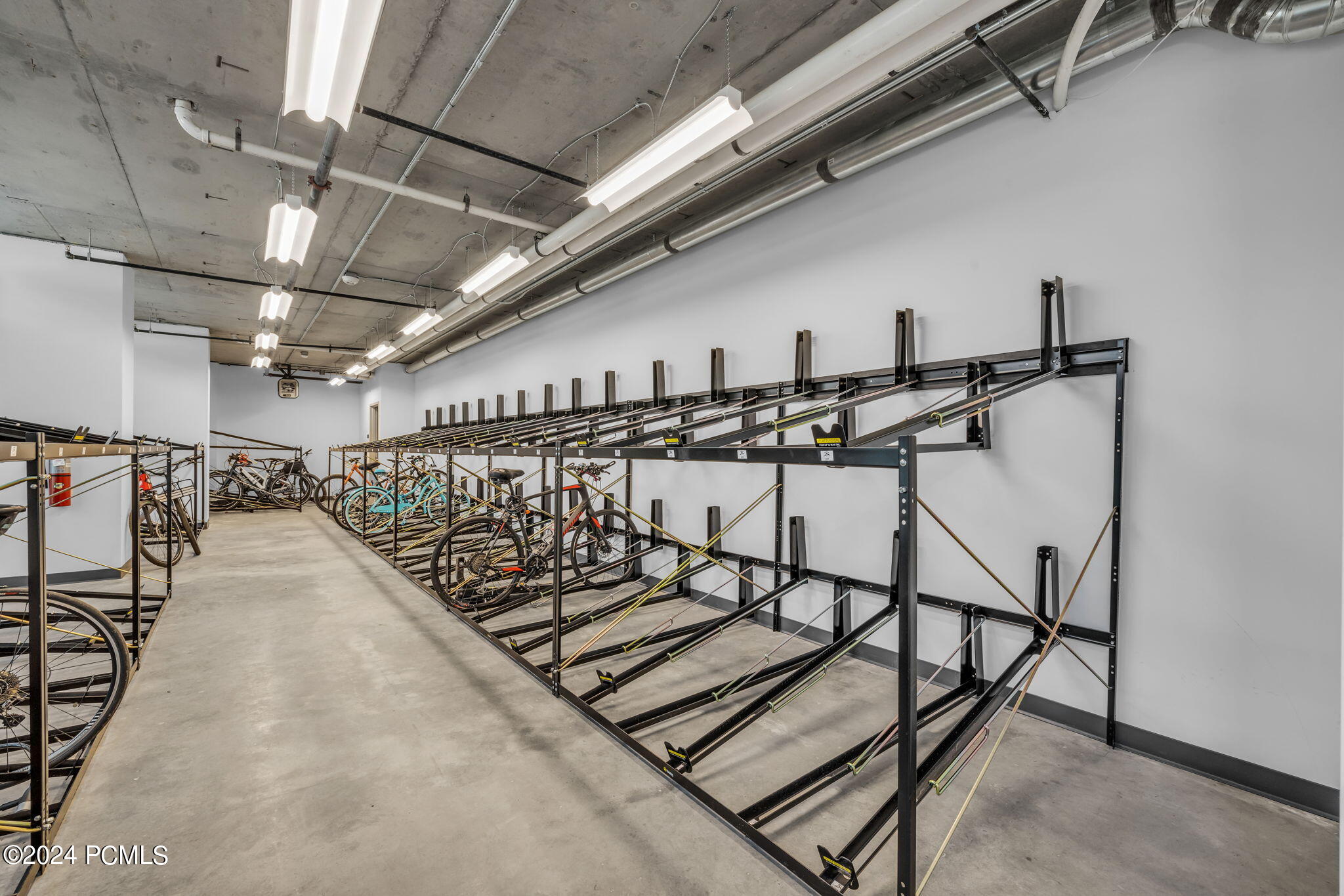 2303 W Deer Hollow Road, 1333