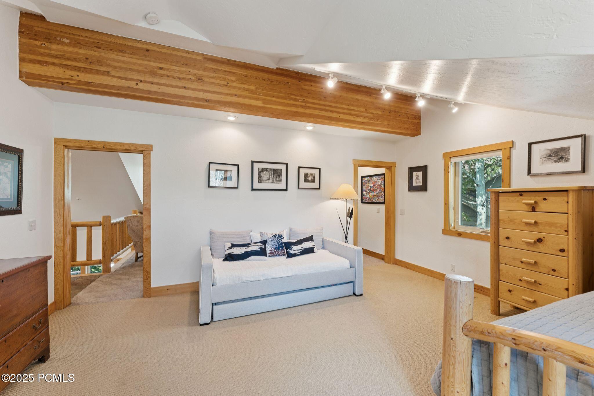 1955 Deer Valley Drive, 302