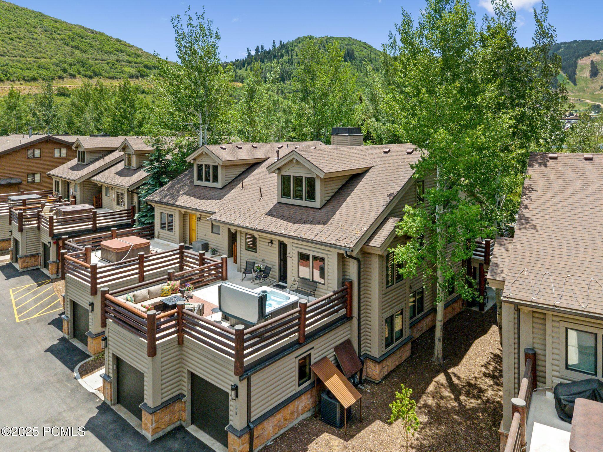 1955 Deer Valley Drive, 302