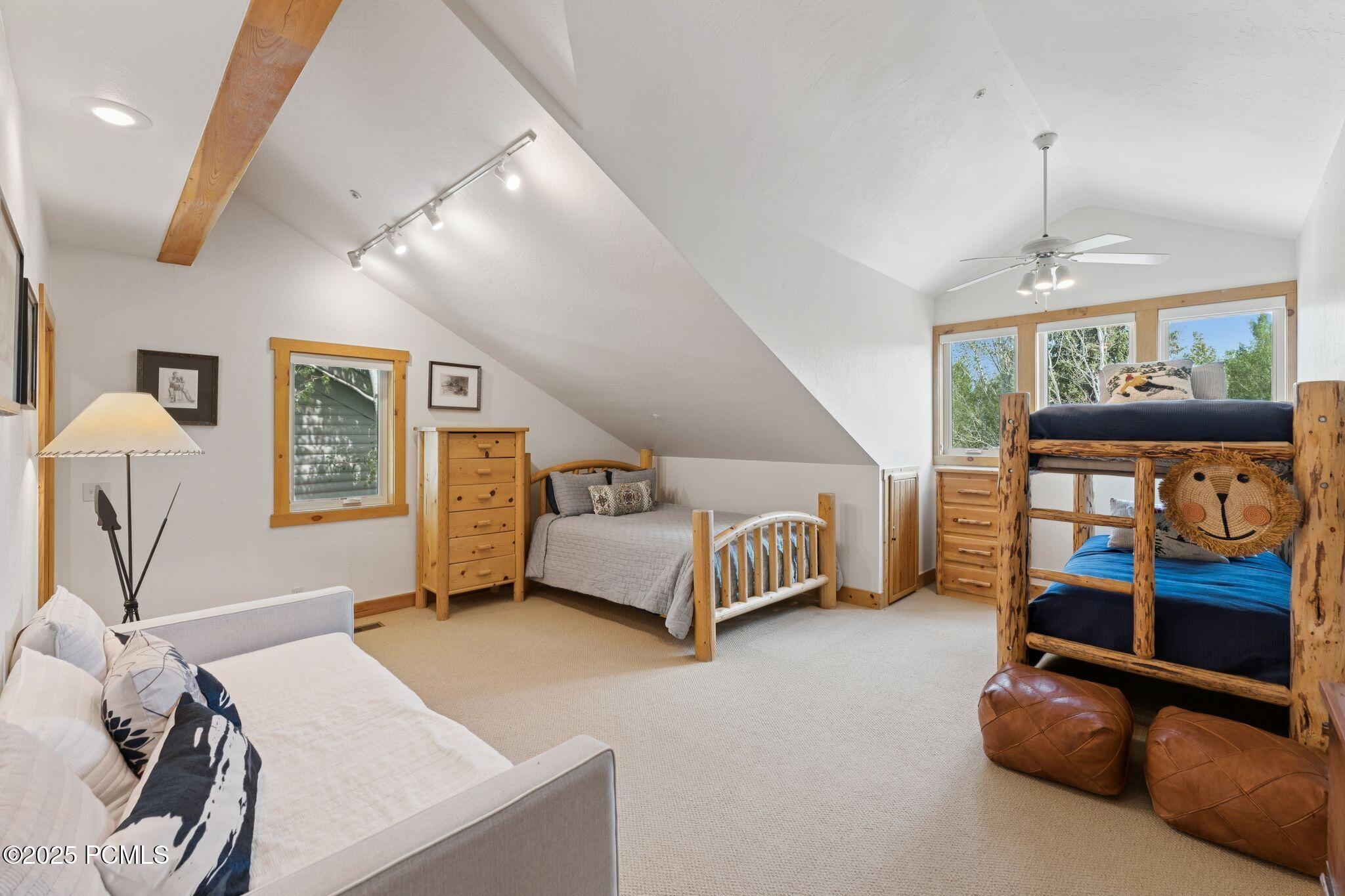 1955 Deer Valley Drive, 302