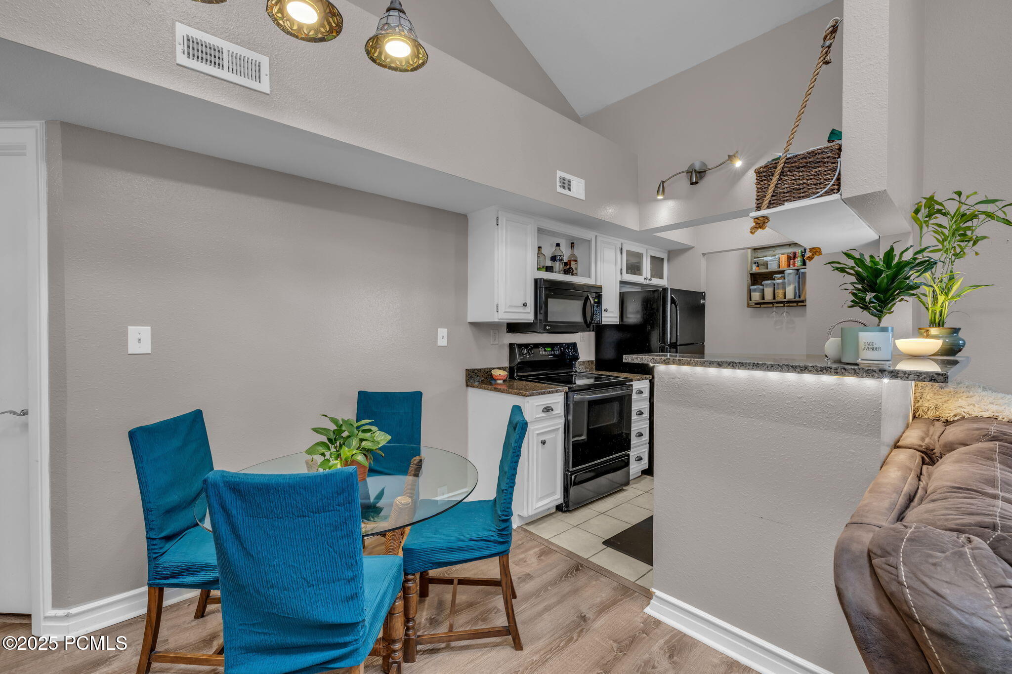 6821 N 2200 West, 11k