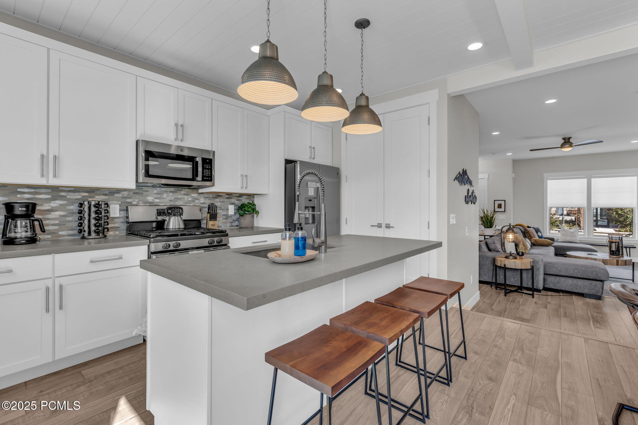 1045 W Wasatch Spring Road