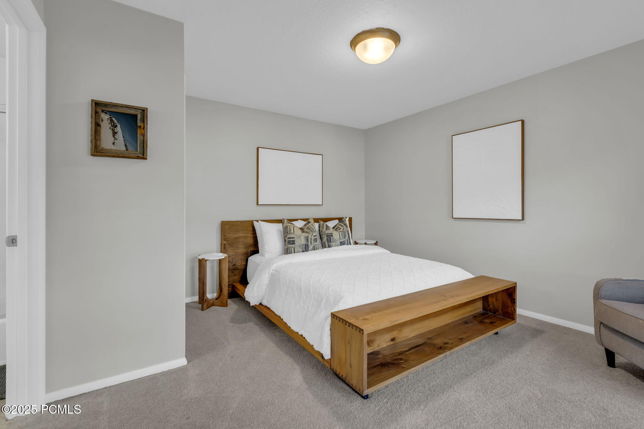 253 Ontario Avenue, 1 & 2