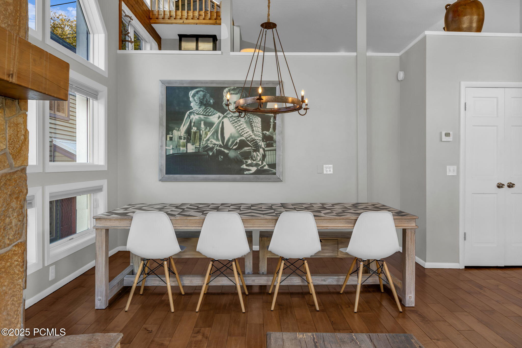 253 Ontario Avenue, 1 & 2