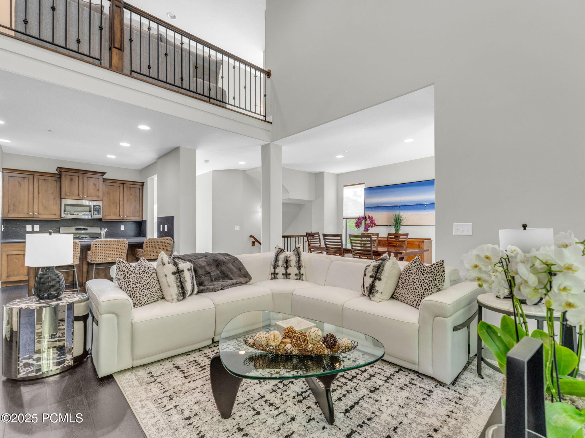 865 W Benjamin Place