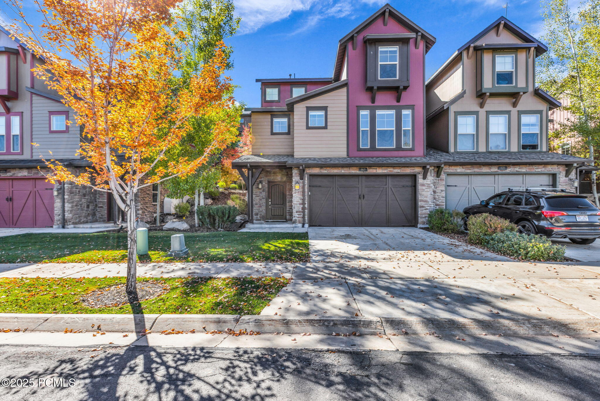 865 W Benjamin Place